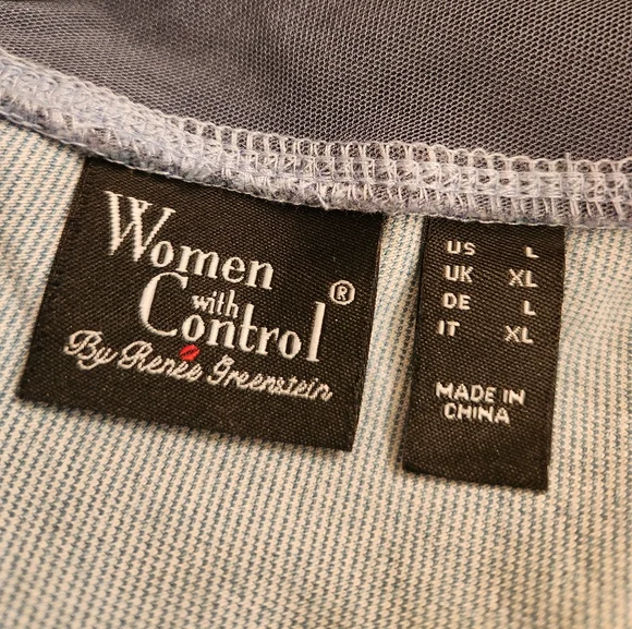 NWT Denim Blue Cropped Jeans size L - Picture 5 of 5